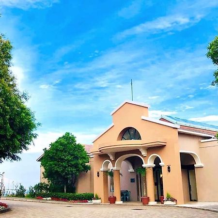 Yumihari-No-Oka Hotel Сасебо Экстерьер фото